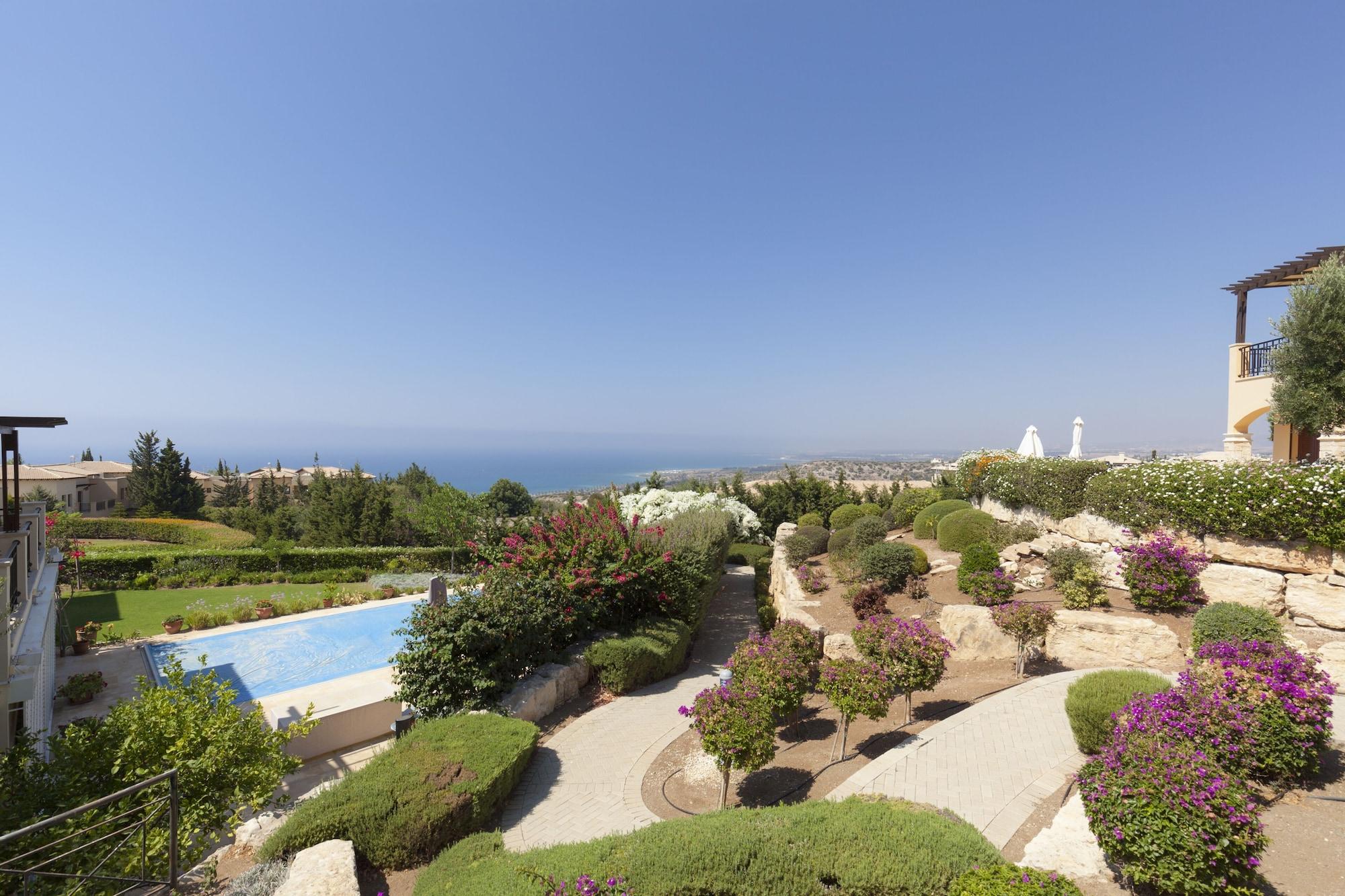 Aphrodite Hills Holiday Residences Bagian luar foto