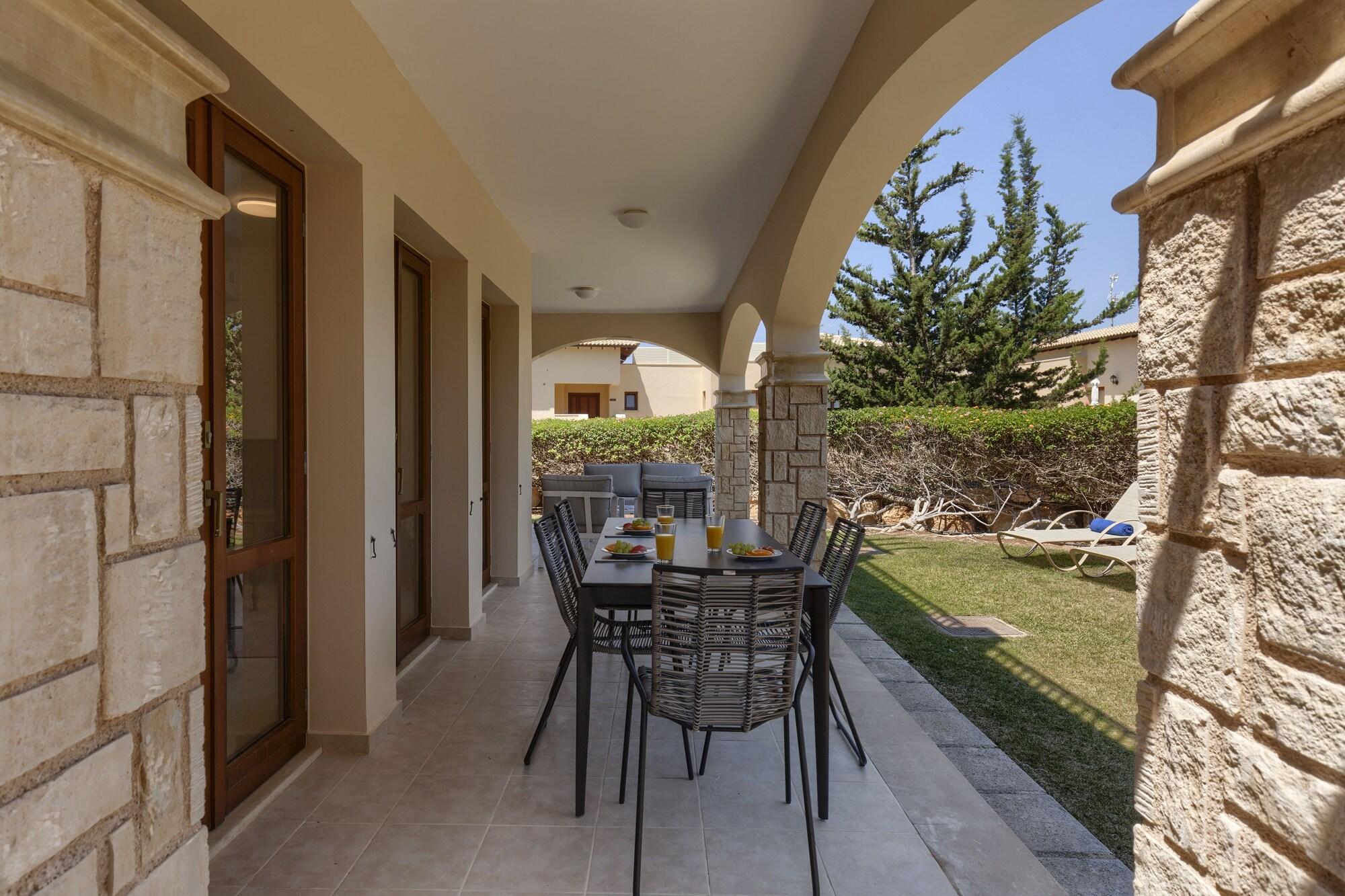 Aphrodite Hills Holiday Residences Bagian luar foto