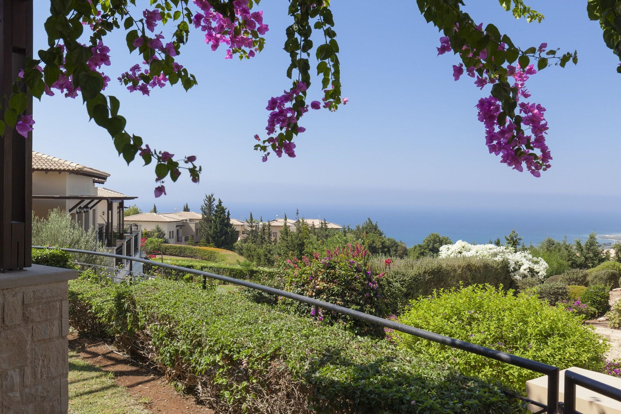Aphrodite Hills Holiday Residences Bagian luar foto