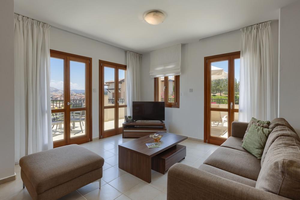 Aphrodite Hills Holiday Residences Bagian luar foto