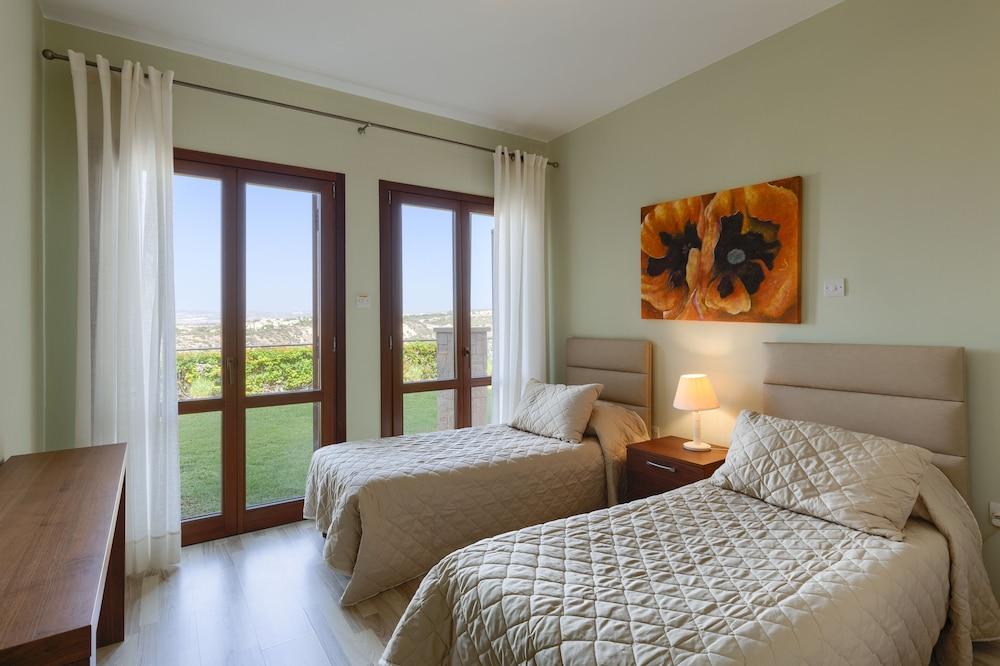 Aphrodite Hills Holiday Residences Bagian luar foto