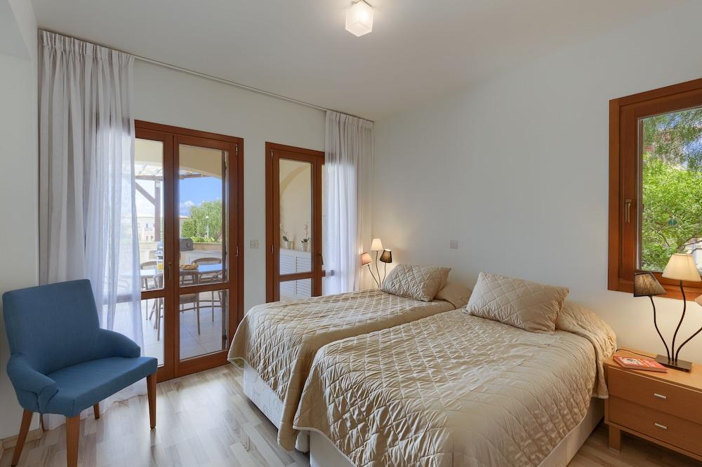 Aphrodite Hills Holiday Residences Bagian luar foto